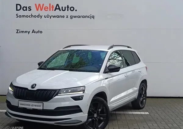 łódzkie Skoda Karoq cena 114900 przebieg: 106355, rok produkcji 2019 z Pasłęk